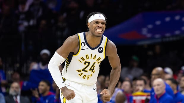 Will Buddy Hield suit up against the Hawks?