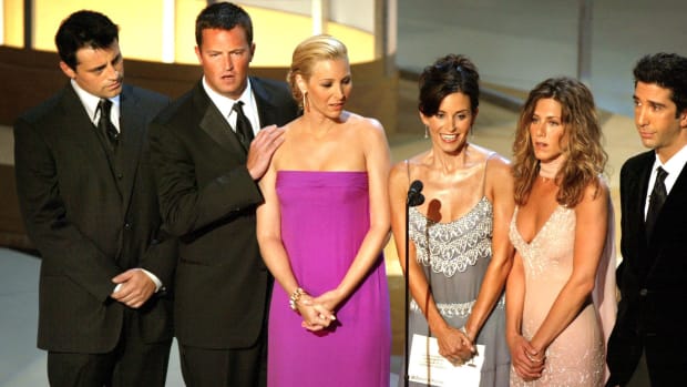 The cast of \"Friends\" Matt LeBlanc, Matthew Perry, Lisa Kudrow, Courteney Cox, Jennifer Aniston and David Schwimmer at the 54th Emmy Awards at the Shrine Auditorium in 2002  