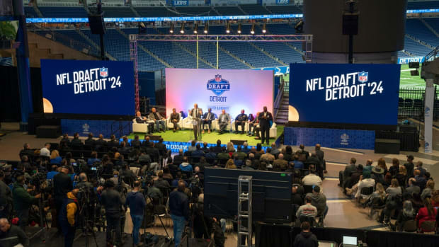 Wayne County Executive Warren C. Evans takes the stage during a news conference at Ford Field on Monday, Nov. 27, 2023, to mark 150 days until the 2024 NFL draft in Detroit.
