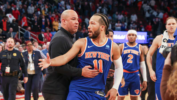 Los Knicks protestan la derrota