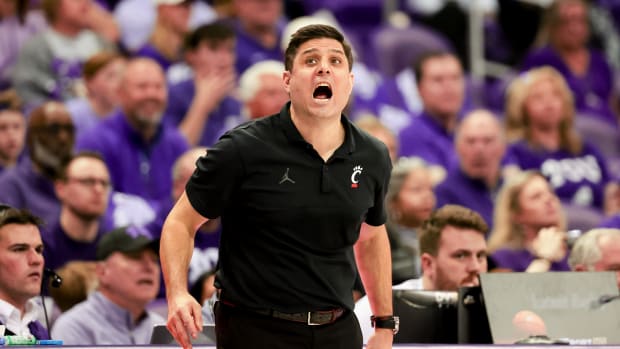 Feb 24, 2024; Fort Worth, Texas, USA; Cincinnati Bearcats head coach Wes Miller reacts during the second half against the TCU Horned Frogs at Ed and Rae Schollmaier Arena. Mandatory Credit: Kevin Jairaj-USA TODAY Sports
