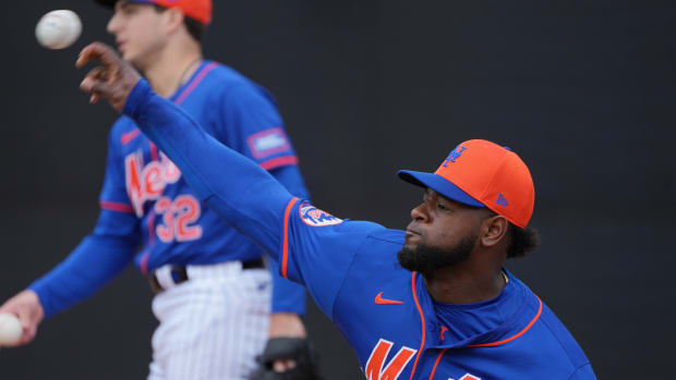 Feb 19, 2024; Port St. Lucie, FL, USA; New York Mets starting pitcher Luis Severino (40) warms-up during workouts at spring training.