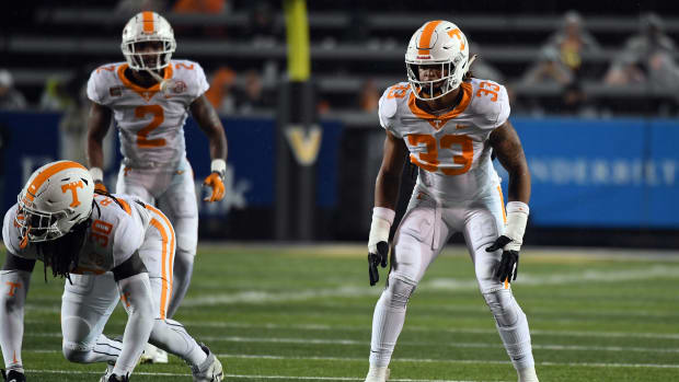 Nov 26, 2022; Nashville, Tennessee, USA; Tennessee Volunteers linebacker Jeremy Banks (33) waits for the snap during the first half against the Vanderbilt Commodores at FirstBank Stadium. Mandatory Credit: Christopher Hanewinckel-USA TODAY Sports  