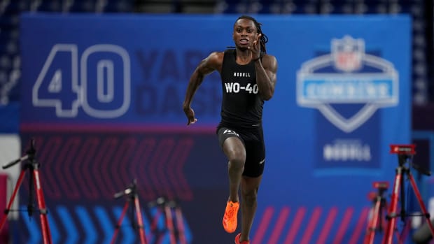 Texas wide receiver Xavier Worthy (WO40) running the 40-yard dash at the 2024 NFL scouting combine.