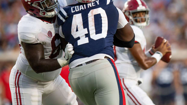 Alabama offensive lineman Lester Cotton (66) blocks against Ole Miss defensive tackle Josiah Coatney (40) in first half action in Oxford, Ms., on Saturday September 15, 2018. Cotton301  