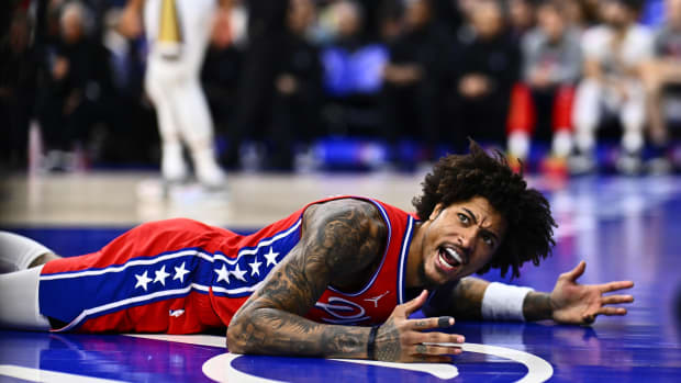 Kelly Oubre shows frustration as the Sixers fell short to the Pelicans on Friday.