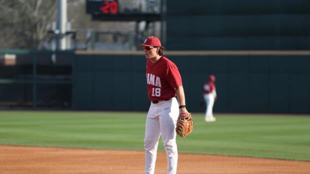 Alabama first baseman Will Hodo (18) in a game against Alabama State.