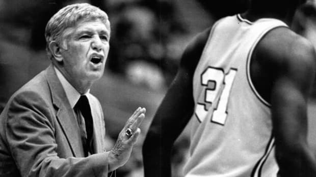 Marv Harshman was forced out 40 years ago as the UW basketball coach.