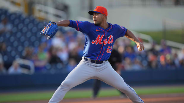 Mar 12, 2024; West Palm Beach, Florida, USA; New York Mets starting pitcher Jose Quintana (62) pitches in the first inning against the Washington Nationals at CACTI Park of the Palm Beaches.