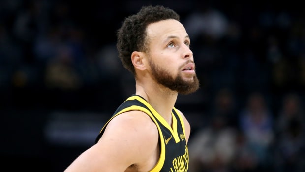 Knicks Player Calls Steph Curry 'Favorite Player of All-Time