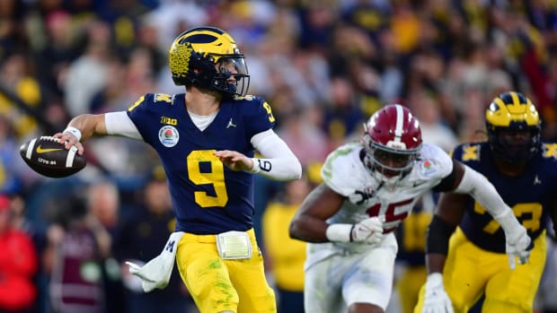 Jan 1, 2024; Pasadena, CA, USA; Michigan Wolverines quarterback J.J. McCarthy (9) throws a pass in the fourth quarter against the Alabama Crimson Tide in the 2024 Rose Bowl college football playoff semifinal game at Rose Bowl.