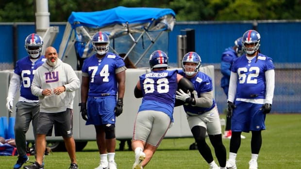 New York Giants guard Ben Bredeson (68), center J.C. Hassenauer (63) and the offensive line on day two of mandatory minicamp at the Giants training center on Wednesday, June 14, 2023, in East Rutherford.