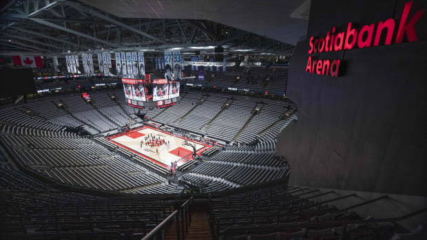 Raptors Top Spurs to Return to .500 - Sports Illustrated Toronto Raptors  News, Analysis and More