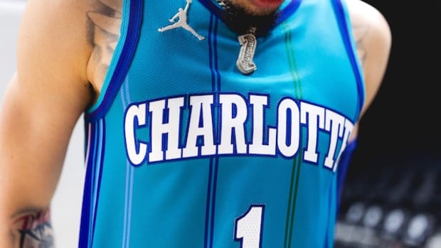 Charlotte Hornets 2023-24 Classic Edition Uniform