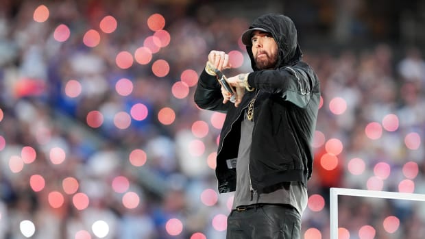 Eminem Salutes Jets Rookie for Uncanny Impression on HBO’s ‘Hard Knocks’