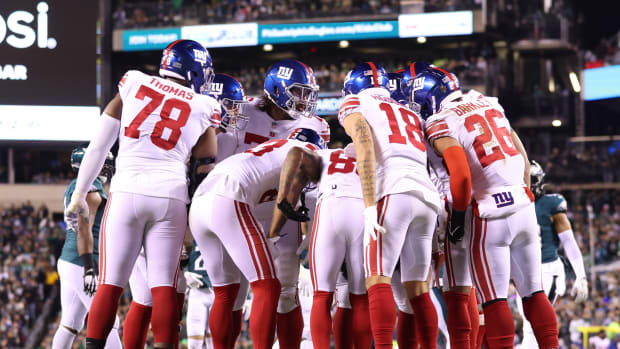 Jan 21, 2023; Philadelphia, Pennsylvania, USA; The New York Giants huddle up against the Philadelphia Eagles during an NFC divisional round game at Lincoln Financial Field.