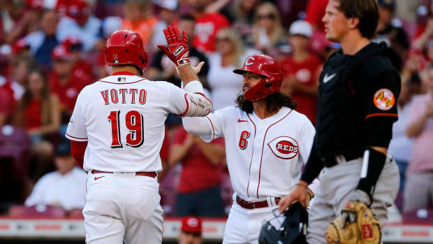 Cincinnati Reds' Joey Votto Hits MLB's Longest Home Run on 40th