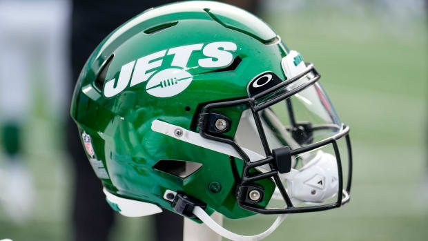 New York Jets' game helmet