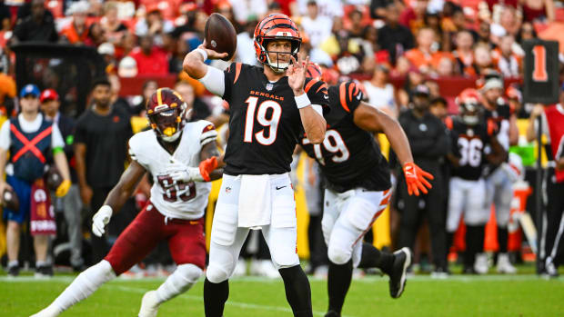 QB Trevor Siemian throws a pass for the Bengals in the NFL Preseason