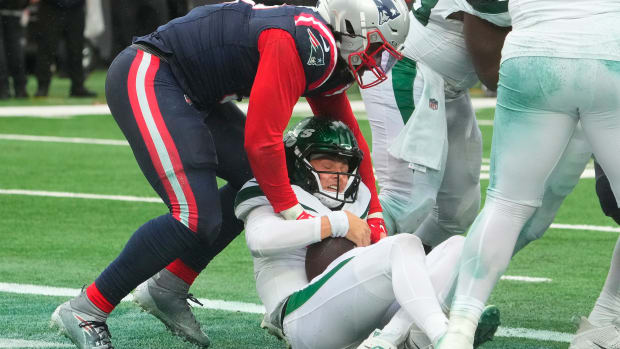 Jets' QB Zach Wilson sacked for a safety