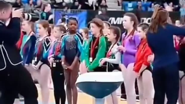 Una gimnasta de Irlanda fue discriminada en un evento al no recibir medalla