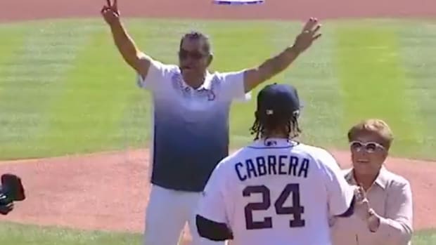 Detroit Tigers Star Miguel Cabrera Had Such a Special Moment With His Parents Before His Final MLB Game