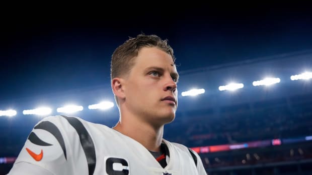 Report: Bengals Signing Ex-Cowboys Quarterback as Joe Burrow Recovers From  Injury, Sports-illustrated