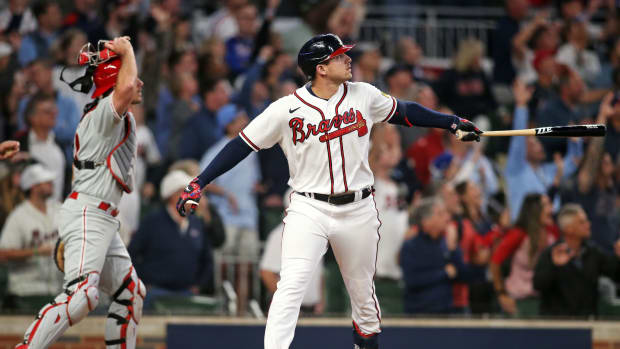 Atlanta Braves to celebrate Hispanic and Latino culture with seventh annual Los  Bravos Night on September 28 - Sports Illustrated Atlanta Braves News,  Analysis and More
