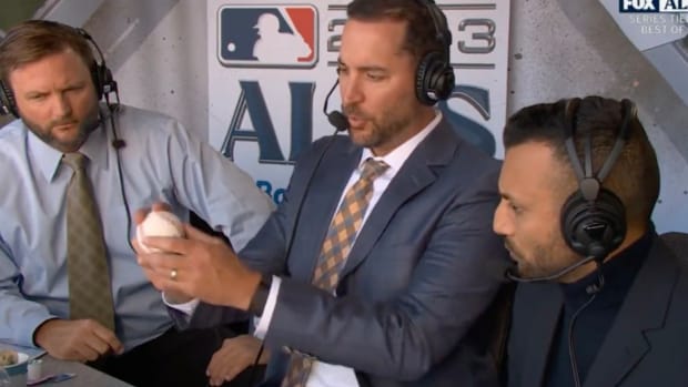 Adam Wainwright Wowed MLB Fans With His Perfect Breakdown of a Tricky Pitch During Astros-Twins