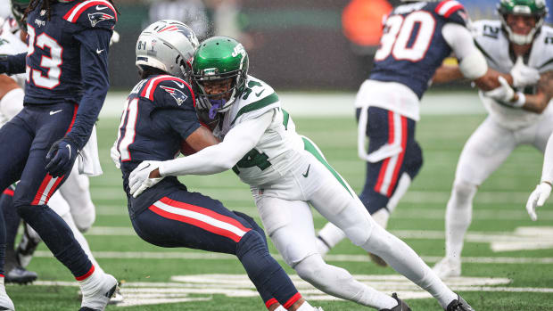 Jets' CB Justin Hardee (34) makes a tackle