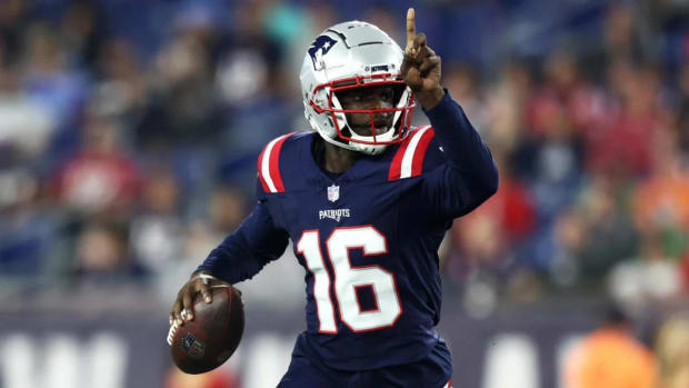 Patriots will wear red throwback jerseys and Pat Patriot helmets for select  games in 2022 - The Boston Globe