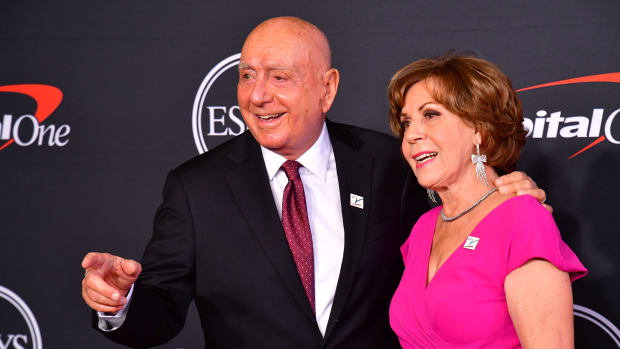 Jul 20, 2022; Los Angeles, CA, USA; Sports broadcaster Dick Vitale arrives with his wife Lorraine McGrath on the red carpet before the 2022 ESPY Awards at Microsoft Theater. Mandatory Credit: Gary A. Vasquez-USA TODAY Sports