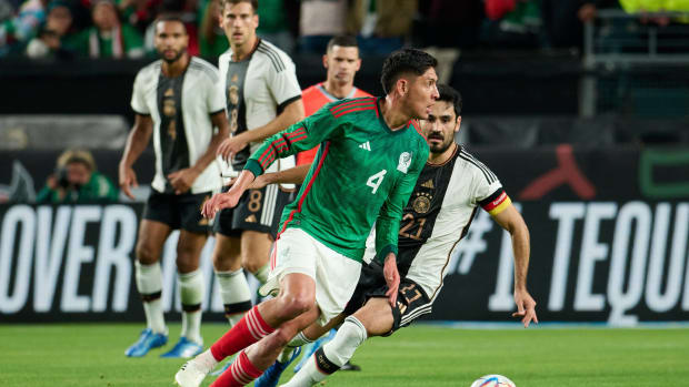 Edson Álvarez tuvo buena participación en el empate 2-2 de México ante Alemania