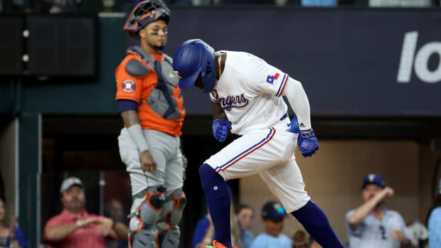 Astros first baseman Yuli Gurriel has MLB's craziest hair - Sports  Illustrated