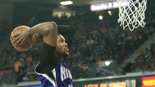 NBA Free Agency: Should San Antonio Spurs Sign Ish Smith? - Sports