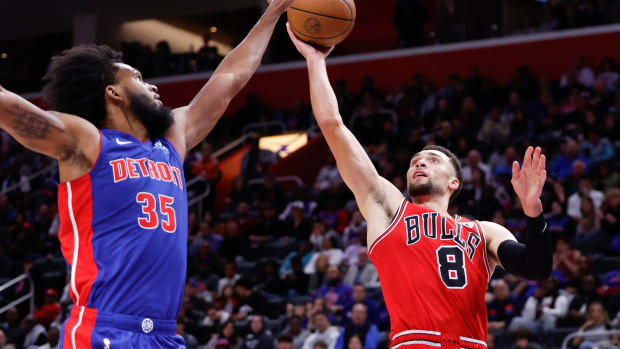 Chicago Bulls guard Zach LaVine (8) shoots on Detroit Pistons forward Marvin Bagley III (35) in the second half at Little Caesars Arena.