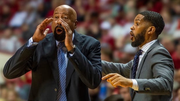 Indiana's Mike Woodson instructs his team during the Indiana versus University of Indianapolis men's basketball game at Simon Skjodt Assembly Hall on Sunday, Oct. 29, 2023.