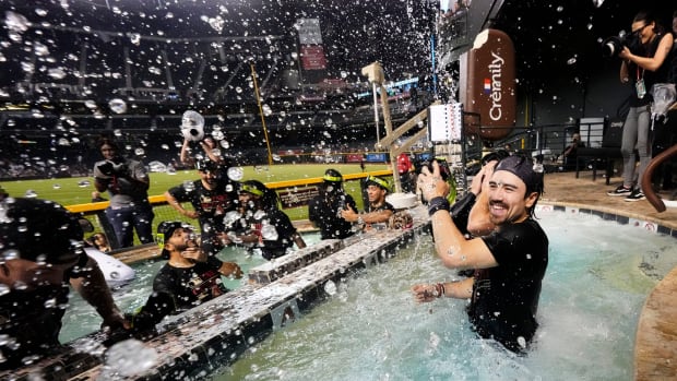 The D-Backs celebrate in the right field pool at Chase Field.