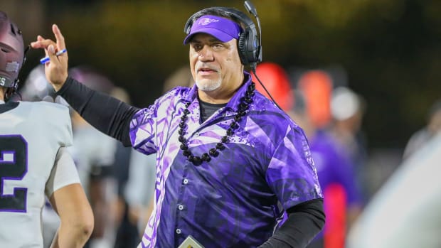 Lipscomb Academy coach Kevin Mawae during a game.