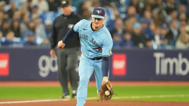 Toronto Blue Jays third baseman Matt Chapman fields a ground ball against the Yankees during the ninth inning at Rogers Centre. (2023)