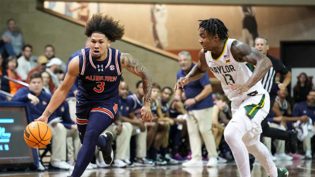 SIOUX FALLS, SD - NOVEMBER 07 - Auburn's Tre Donaldson (3) during the game between the Auburn Tigers and the #20 Baylor Bears at Sanford Pentagon in Sioux Falls, SD on Tuesday, Nov. 7, 2023.  Photo by Steven Leonard/Auburn Tigers