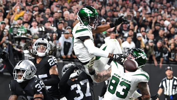 The Jets' Hail Mary attempt falls incomplete against the Raiders