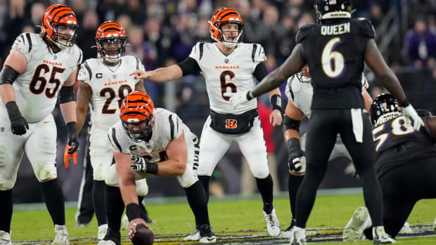 Jake Browning tries to get the Bengals set against Baltimore.