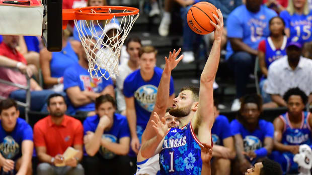 Nov 20, 2023; Honolulu, Hawaii, USA; Kansas Jayhawks center Hunter Dickinson (1) shoots the ball during the second period against the Chaminade Silverswords at SimpliFi Arena at Stan Sheriff Center. Mandatory Credit: Steven Erler-USA TODAY Sports  