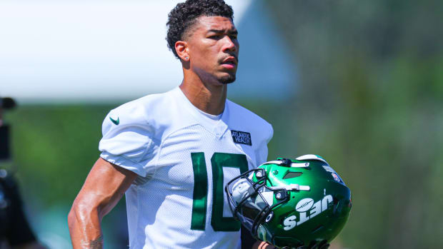 Jul 22, 2023; Florham Park, NJ, USA; New York Jets wide receiver Allen Lazard (10) during the New York Jets Training Camp at Atlantic Health Jets Training Center. Mandatory Credit: Vincent Carchietta-USA TODAY Sports  