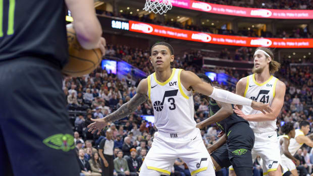 Nov 25, 2023; Salt Lake City, Utah, USA; New Orleans Pelicans guard Dyson Daniels (11) passes the ball from the baseline against Utah Jazz guard Keyonte George (3) during the second half at Delta Center. 
