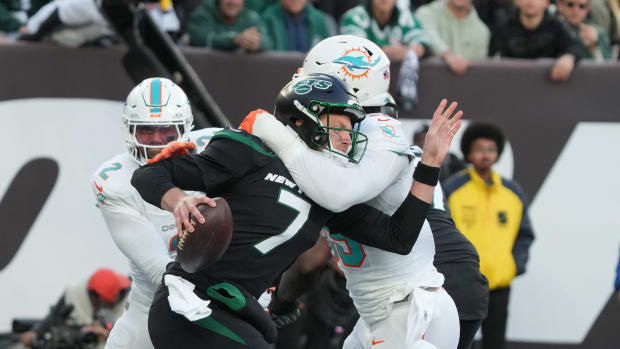 Jets' QB Tim Boyle (7) faces pressure from Miami