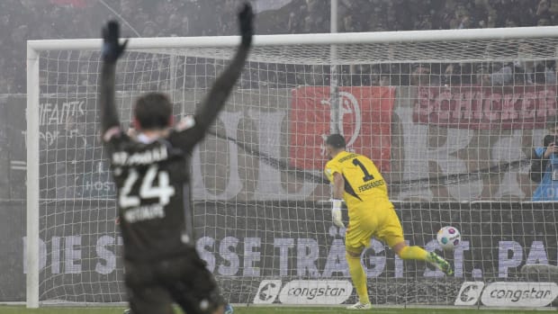Hamburger SV keeper Daniel Heuer Fernandes pictured moments after scoring an own goal in a 2. Bundesliga game at St. Pauli in December 2023