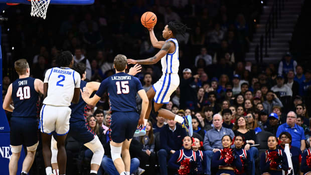 Dec 9, 2023; Philadelphia, Pennsylvania, USA; Kentucky Wildcats guard Rob Dillingham (0) shoots the ball against the Penn Quakers in the first half at Wells Fargo Center. Mandatory Credit: Kyle Ross-USA TODAY Sports