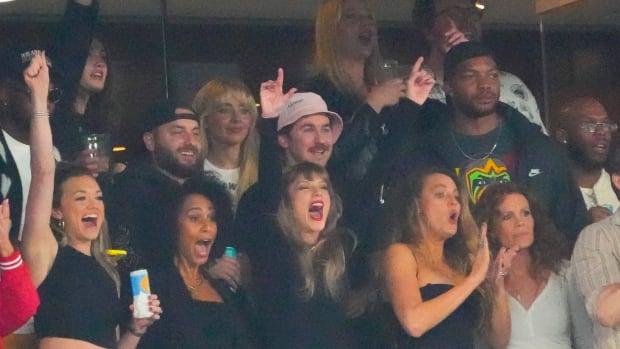 October 1, 2023 : Taylor Swift, a guest of Kansas City Chiefs tight end Travis Kelce, cheers during the game at MetLife Stadium.